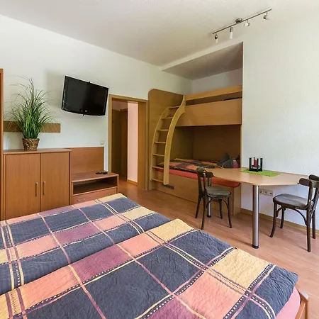 Guest house Numero1-pension Und Cafe *