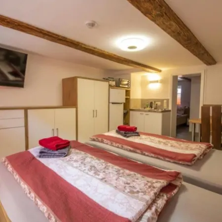 Numero1-pension Und Cafe Guest house *