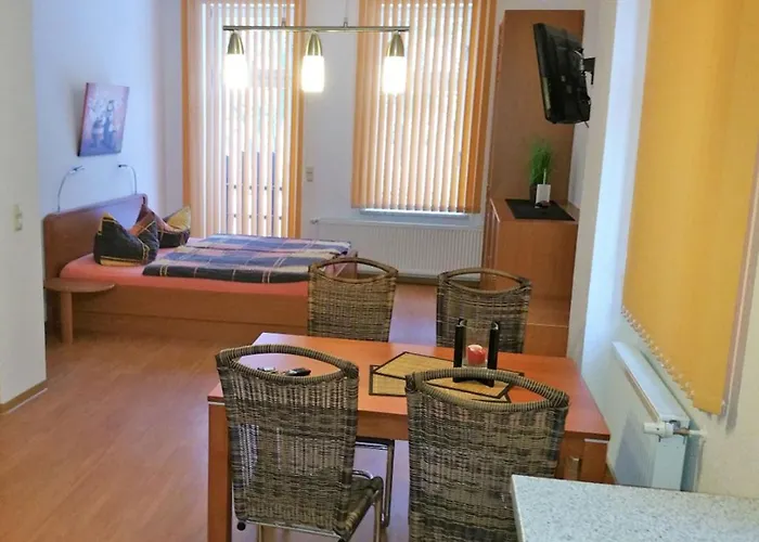 Numero1-pension Und Cafe 3*