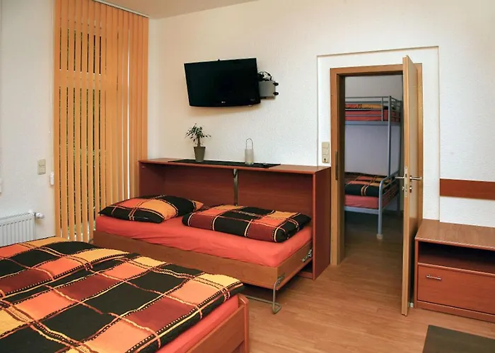 Numero1-pension Und Cafe ゲストハウス 3*