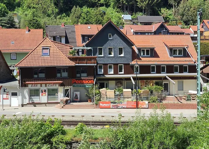 ゲストハウス Numero1-pension Und Cafe 3*