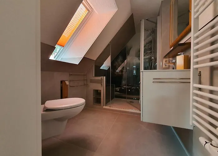 Numero1-pension Und Cafe ゲストハウス 3*