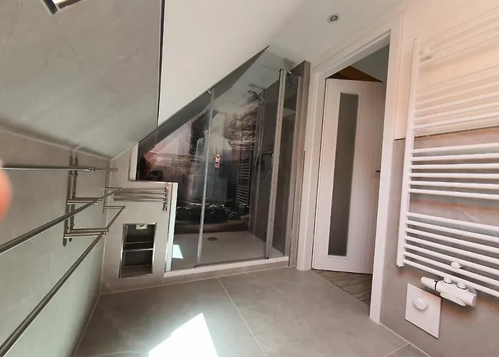 ゲストハウス Numero1-pension Und Cafe