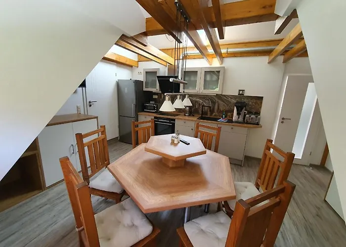 Numero1-pension Und Cafe