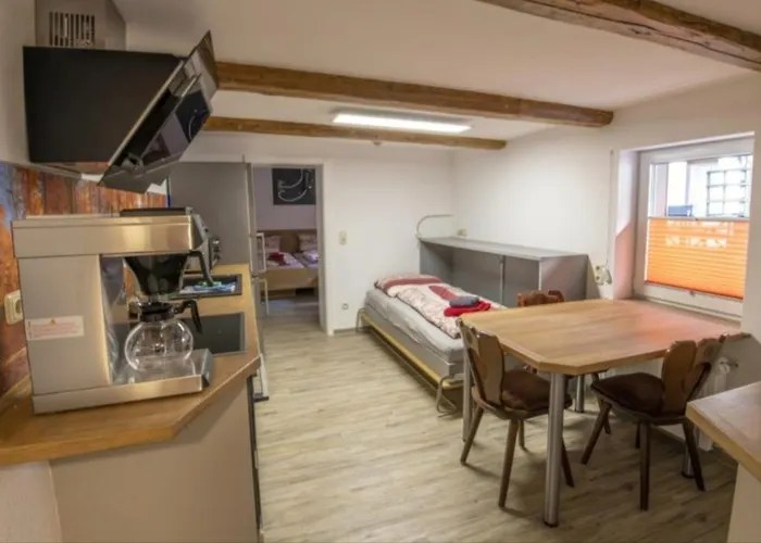 ゲストハウス Numero1-pension Und Cafe 3*