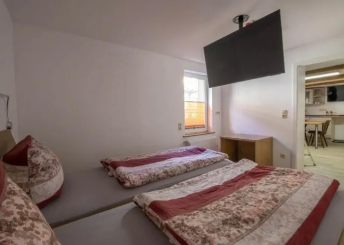 Numero1-pension Und Cafe 3*